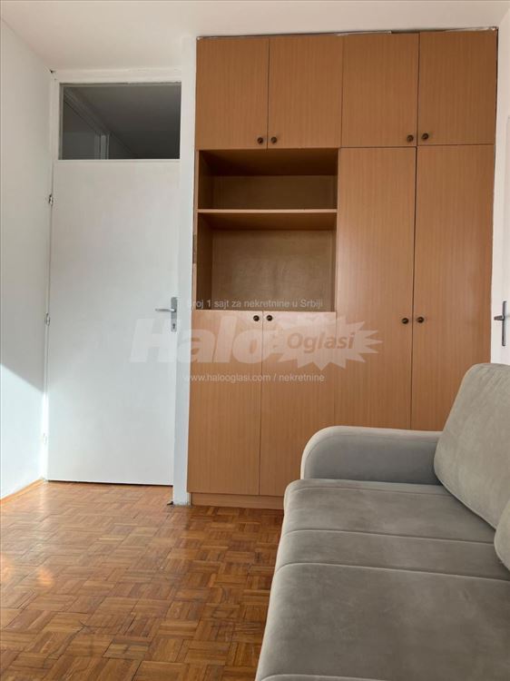 Izdaje se namesten trosoban stan 71m² – Blok 61 — 10