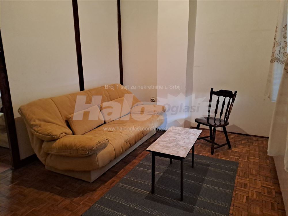 Izdaje se namešten – 40m² vrlo povoljno, ZveZdara — 4