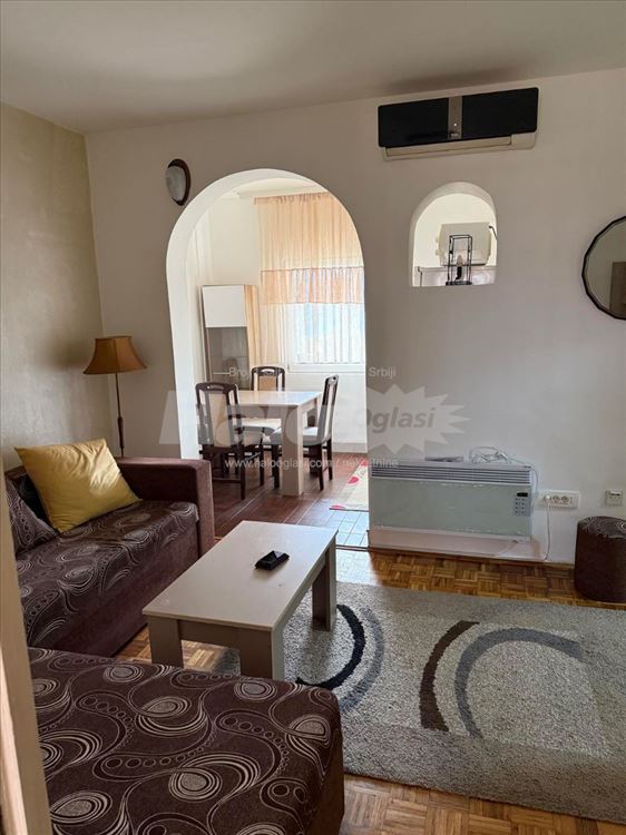 Izdaje se namešten jednosoban stan 45 m² – Vož — 2