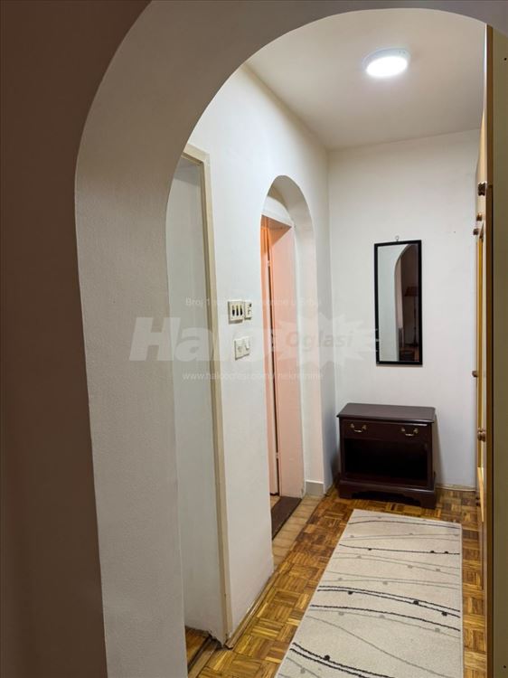 Izdaje se namešten jednosoban stan 45 m² – Vož — 6