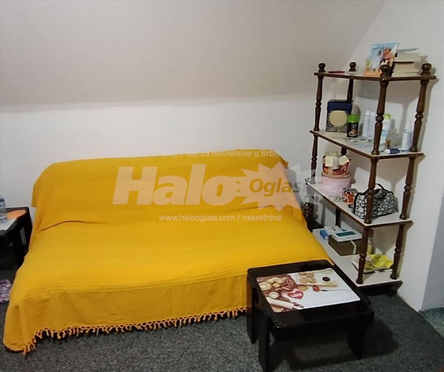 Izdaje se namešten stan na Bežaniji — 13