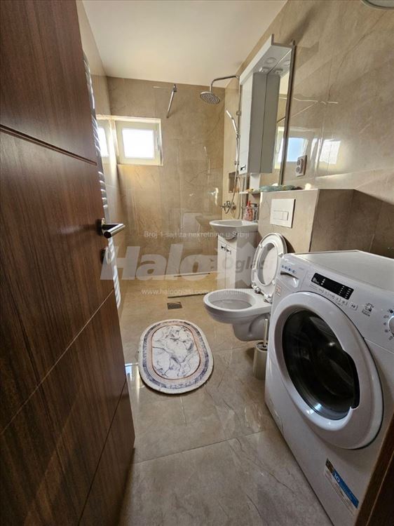 Izdaje se namešten stan na Ledinama — 9