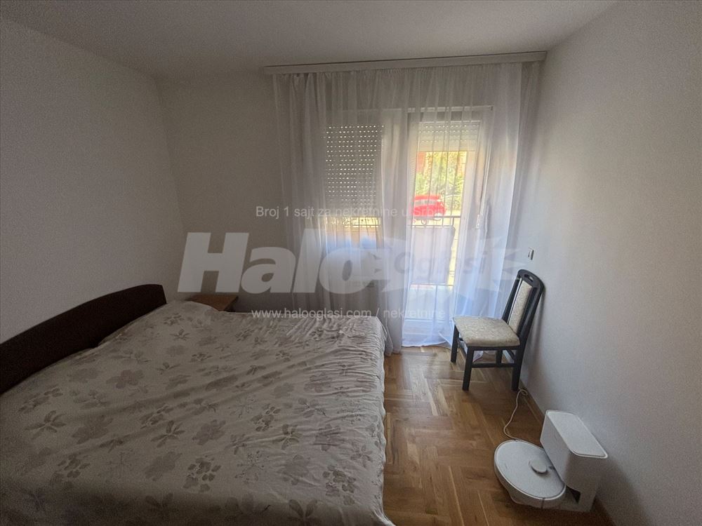 Izdaje se nov lep stan sa odvojenom spavaćom sobom — 7