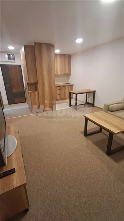 Izdaje se nov stan 40 m2 .Samo ozbiljni. — 7