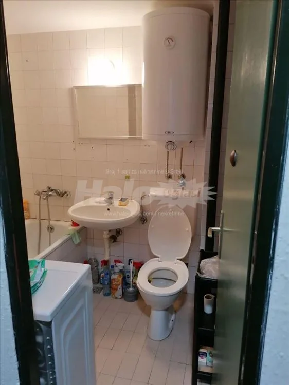 Izdaje se odličan dvosoban stan na Vidikovcu — 10
