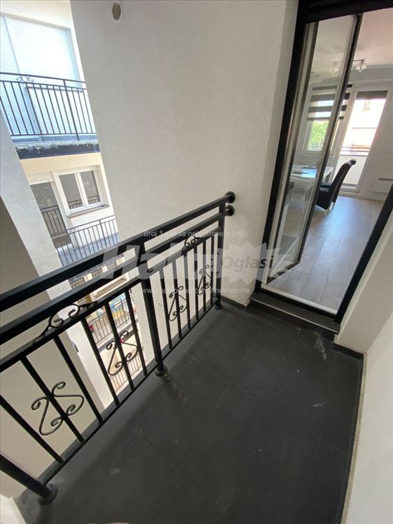 Izdaje se opremljen stan Živka Davidovića 107 AVIV — 7