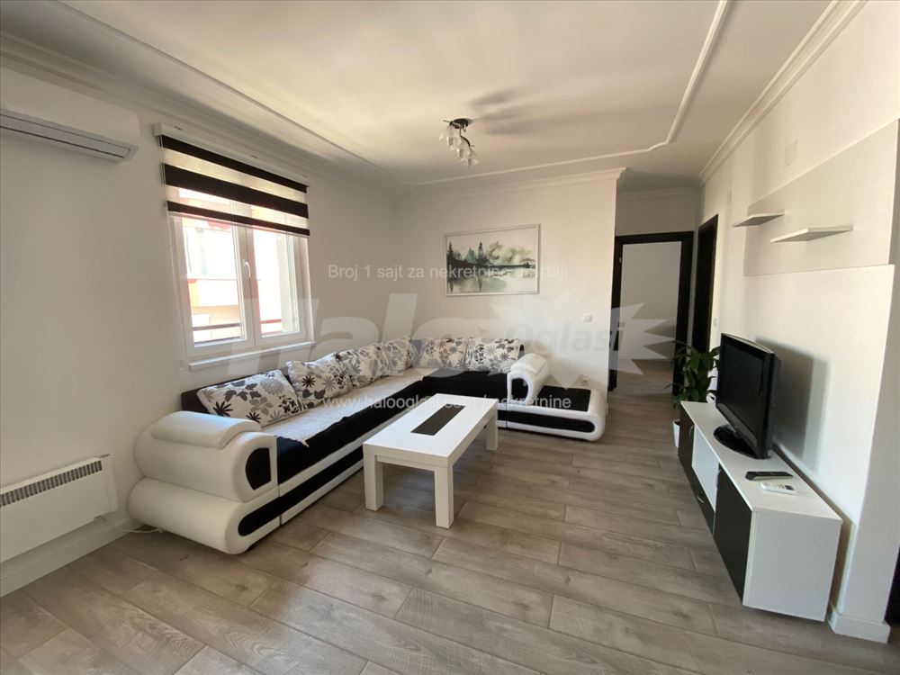 Izdaje se opremljen stan Živka Davidovića 107 AVIV — 9