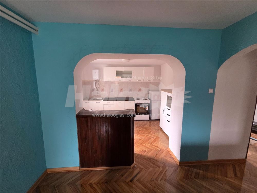 Izdaje se porodična kuća – 90m² – Veliki Mokri Lug — 11