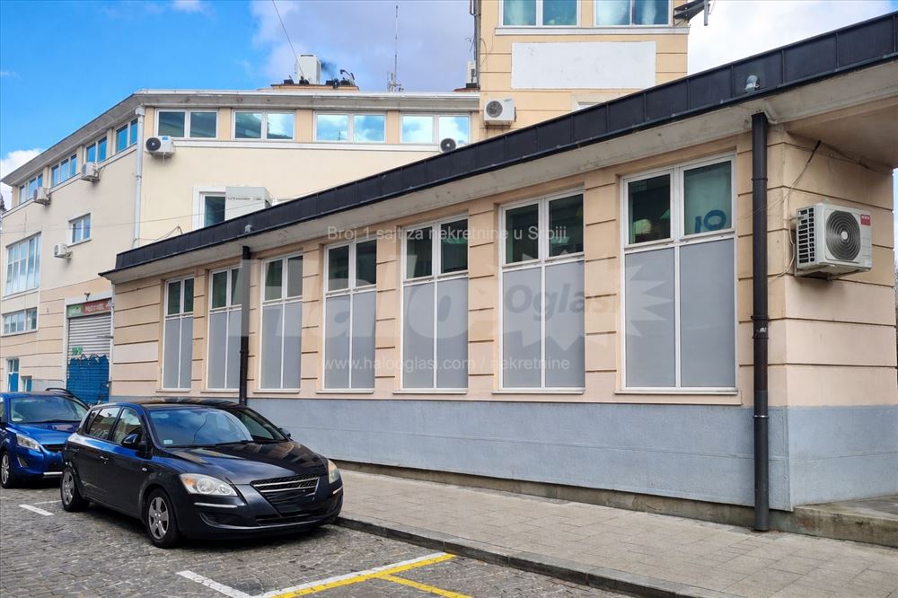 Izdaje se poslovni prostor 150m2 u centru Zemuna — 4