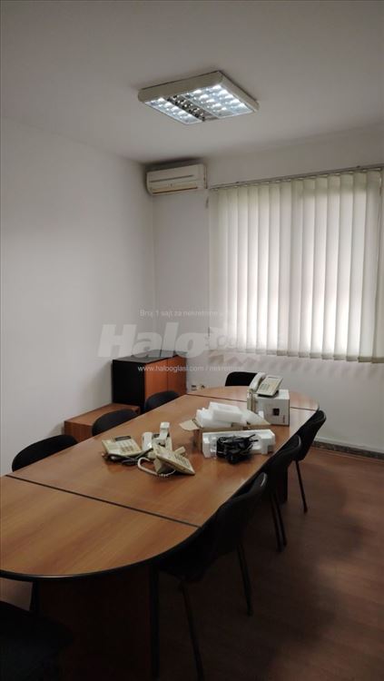 Izdaje se poslovni prostor u Maleškoj ulici — 3