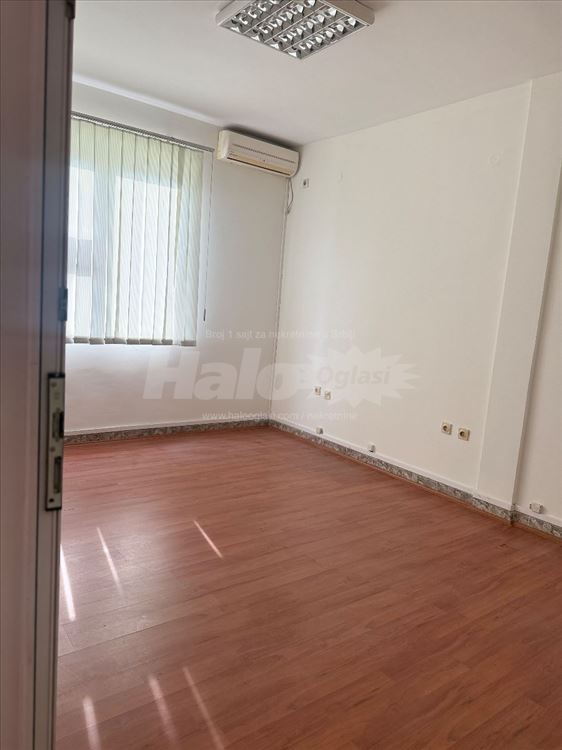 Izdaje se poslovni prostor u Maleškoj ulici — 6