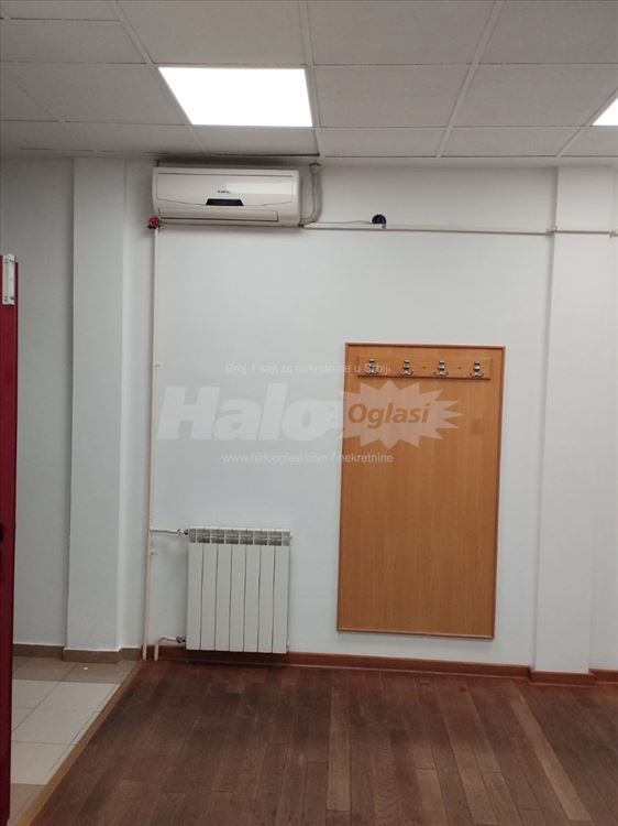 Izdaje se poslovno-kanc.prostor u srcu Zemuna! — 6