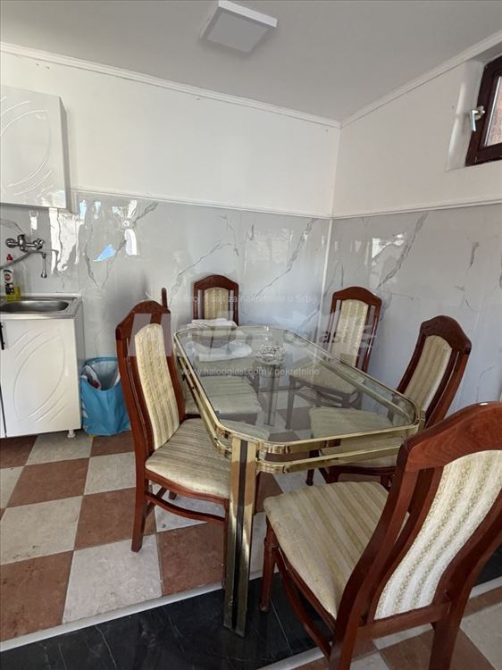 Izdaje se prostrana kuća u Beogradu – prizemlje, s — 5
