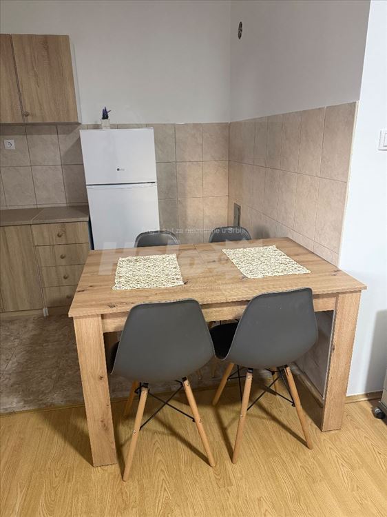 Izdaje se renoviran i moderno opremljen stan-Kotež — 3