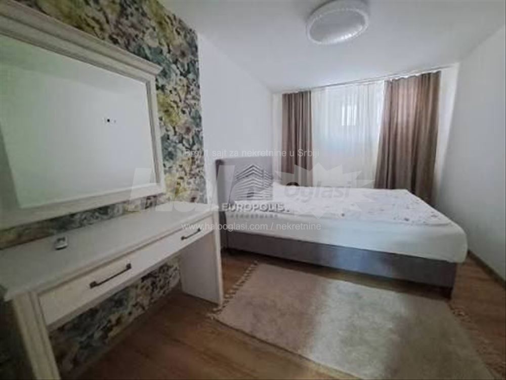 Izdaje se renoviran stan – Vračar (Koče Kapetana, — 8