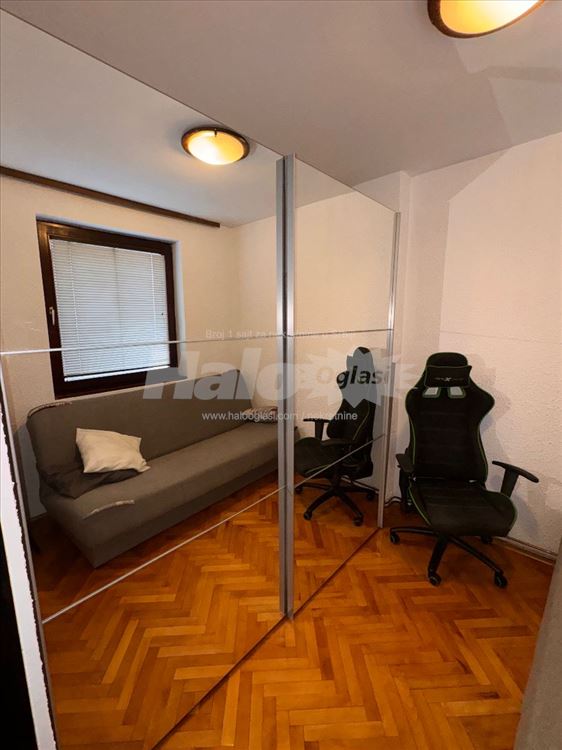 Izdaje se stan 50m² – Maršala Birjuzova 32A — 4