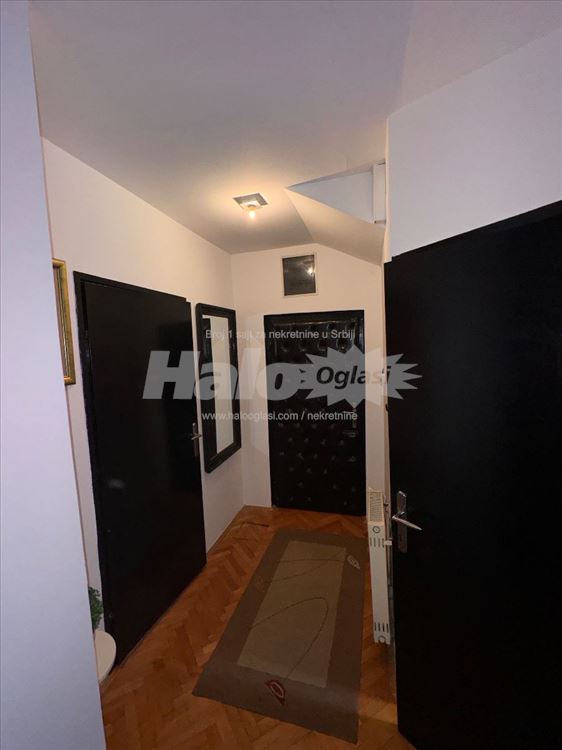 Izdaje se stan 50m² – Maršala Birjuzova 32A — 6