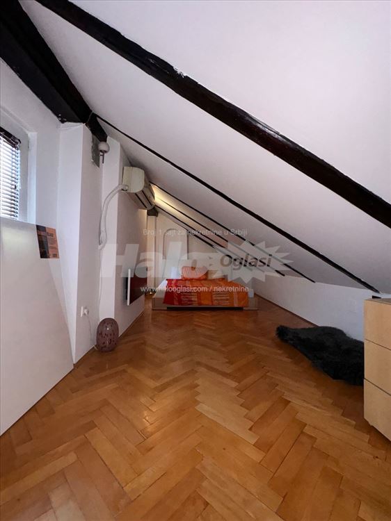 Izdaje se stan 50m² – Maršala Birjuzova 32A — 12