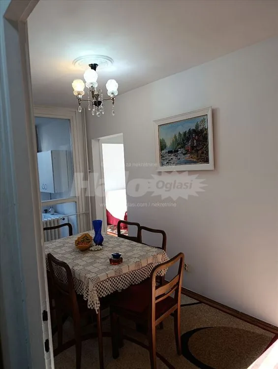 Izdaje se stan 50m² u Skojevskom naselju — 8