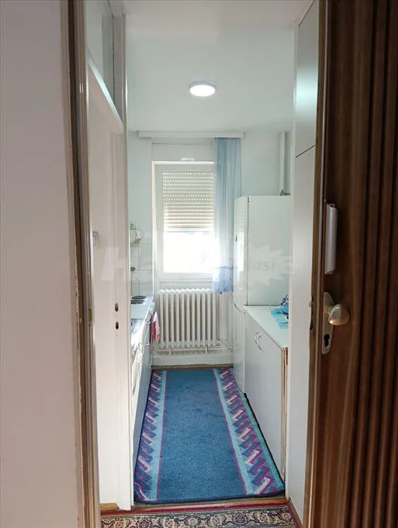 Izdaje se stan 50m² u Skojevskom naselju — 12