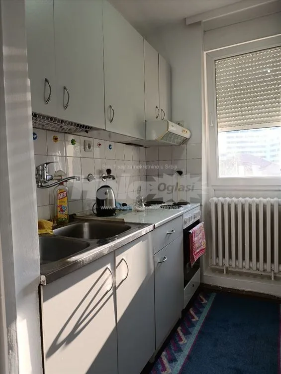 Izdaje se stan 50m² u Skojevskom naselju — 13