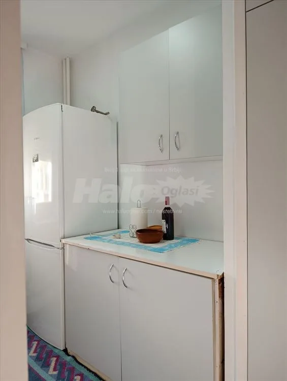 Izdaje se stan 50m² u Skojevskom naselju — 14