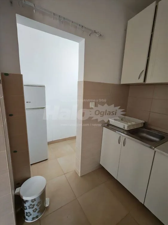 Izdaje se stan 70m2 — 4