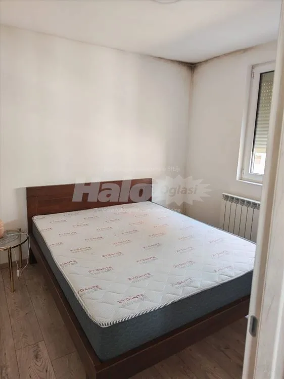 Izdaje se stan 70m2 — 10