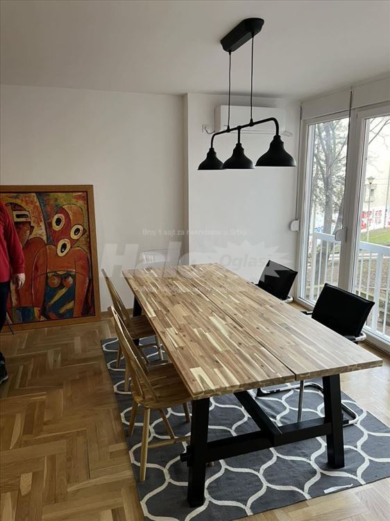 Izdaje se stan 76m2, Bulevar kralja Aleksandra — 2
