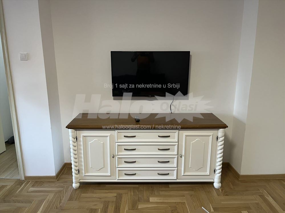 Izdaje se stan 76m2, Bulevar kralja Aleksandra — 4