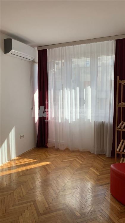 Izdaje se stan Brankova ulica — 6