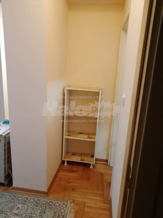 Izdaje se stan, dvoiposoban, Zvezdara-Kluz — 10