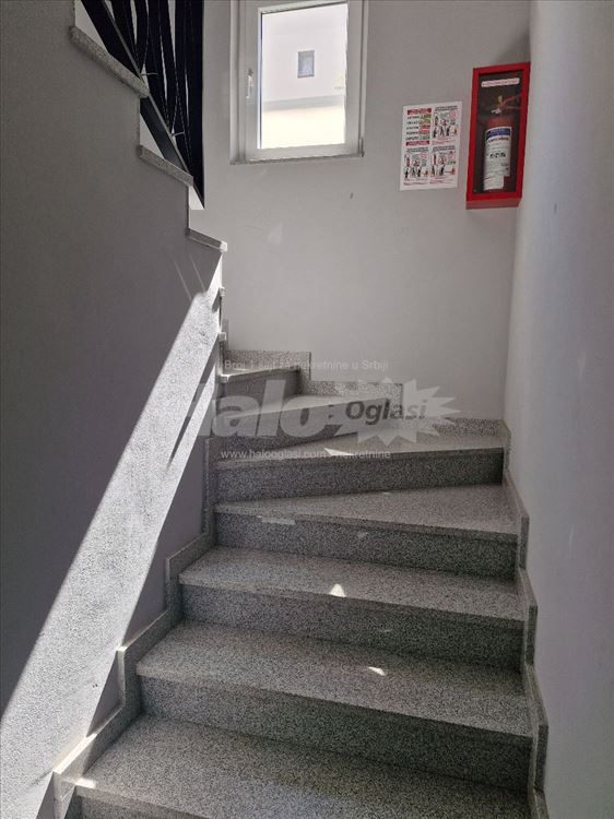 Izdaje se stan – Lekino brdo, novogradnja, 41 m² — 12