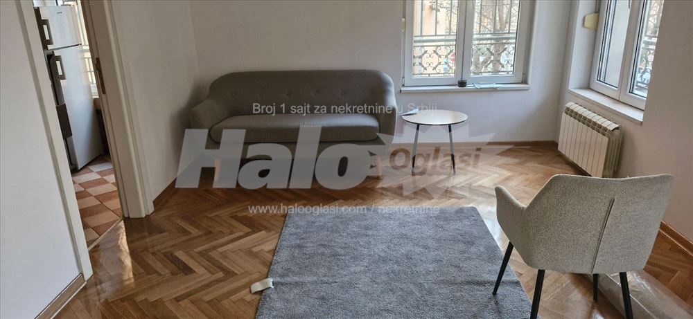 Izdaje se stan na Neimaru sa garažom — 2
