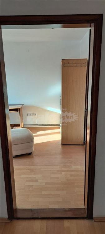 Izdaje se stan na Novom Beogradu-Ledine — 8