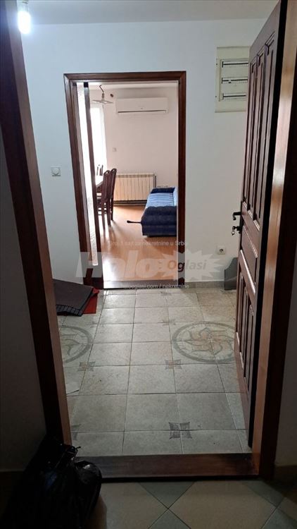 Izdaje se stan na Novom Beogradu-Ledine — 12