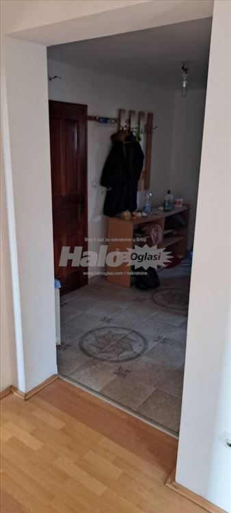 Izdaje se stan na Novom Beogradu-Ledine — 13