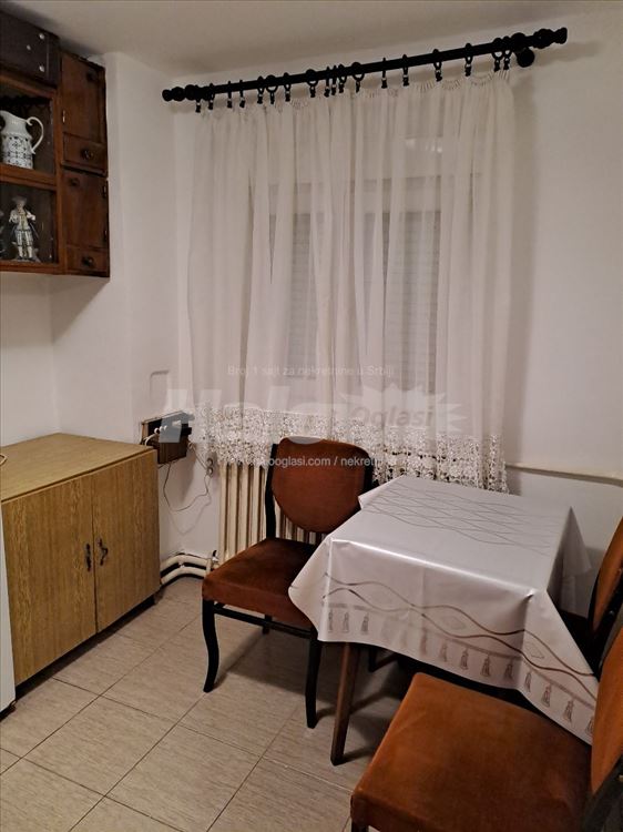 Izdaje se stan na Zvezdari, Denkova basta — 2
