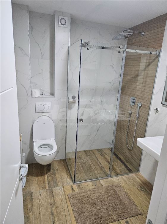 Izdaje se stan od 42,5m² — 10
