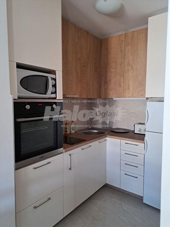 Izdaje se stan u Batajnici 40m2 — 4
