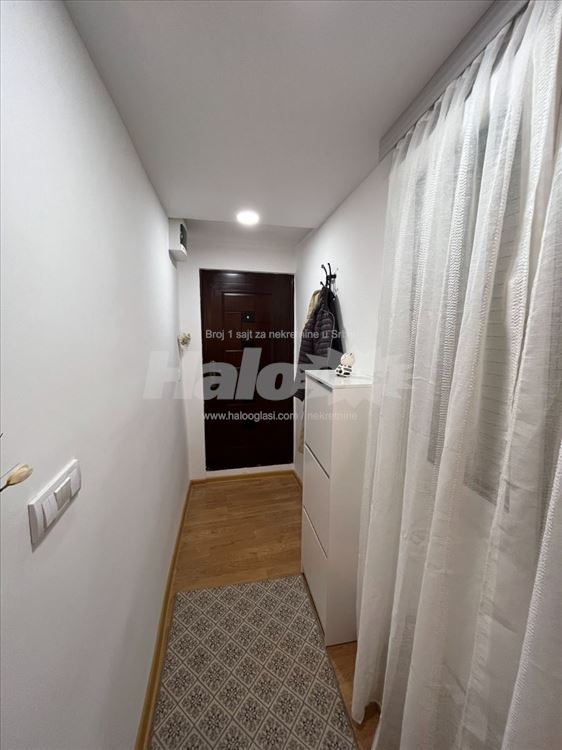 Izdaje se stan - u centru grada - 1.5 - 36m² — 12