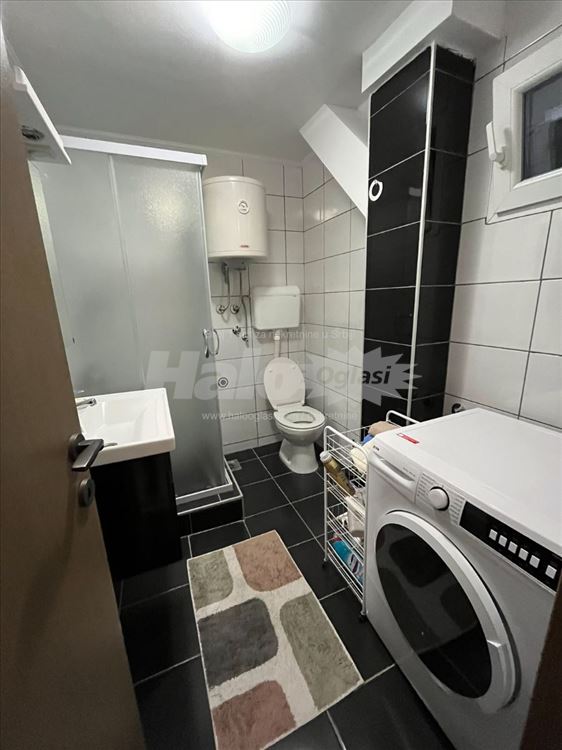 Izdaje se stan - u centru grada - 1.5 - 36m² — 14