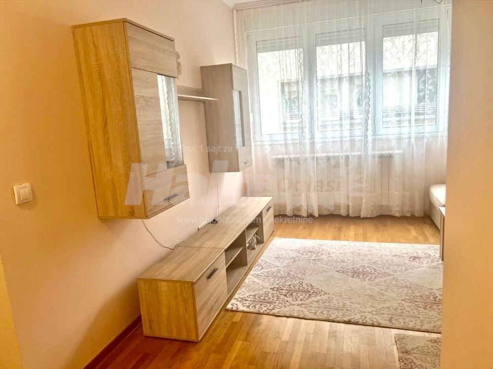 Izdaje se stan u Ivankovačkoj ulici — 3