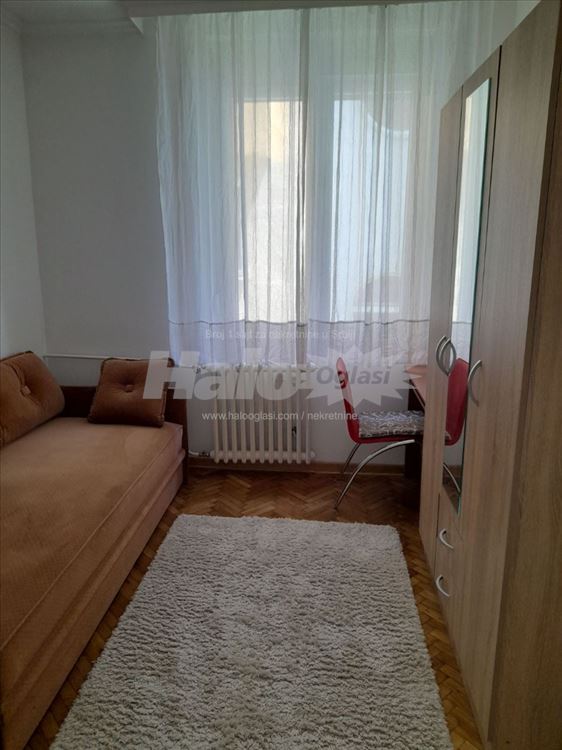 Izdaje se stan u Milana Raspopovića blizina FONa — 13