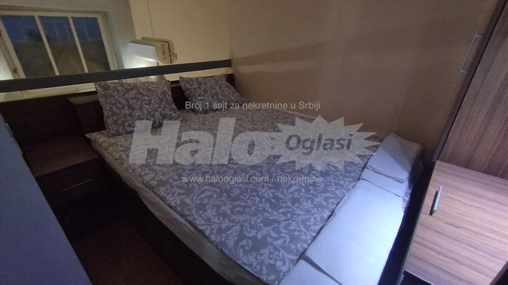 Izdaje se stan u Nušićevoj — 12