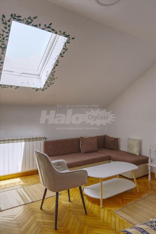 Izdaje se stan u porodičnoj kuci u Zemunu — 6