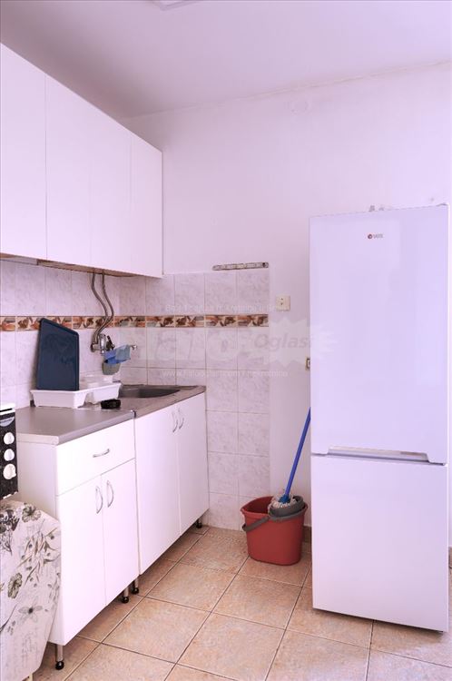 Izdaje se stan u porodičnoj kuci u Zemunu — 8
