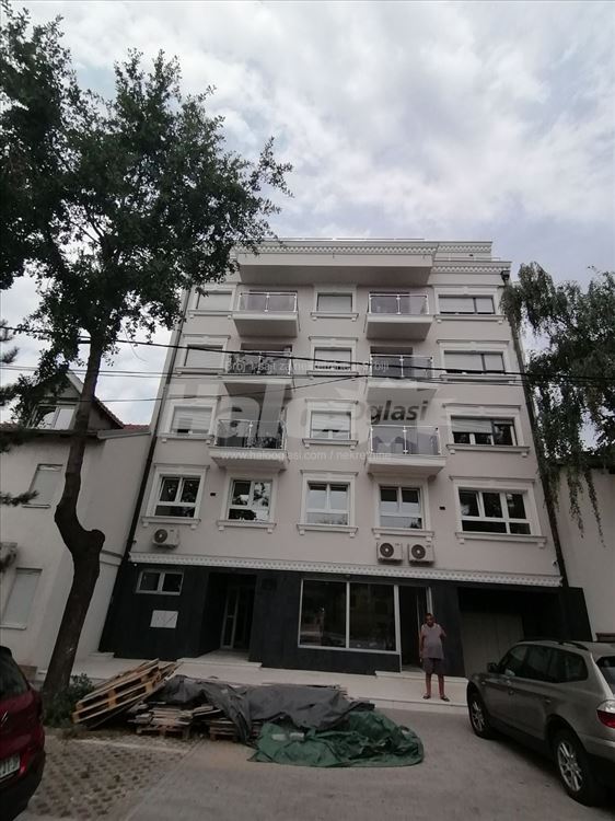 Izdaje se stan u Zemunu sa najlepšim pogledom — 7