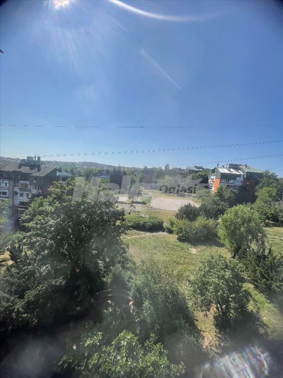 Izdaje se svetao 1,5 stan 40 m² – Voždovac, u b — 5