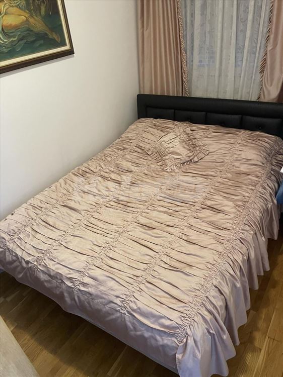 Izdaje se svetao 1,5 stan 40 m² – Voždovac, u b — 8